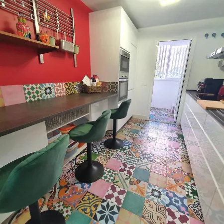 New 3 Bed Town With Pool *
