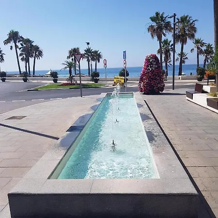 Διαμέρισμα New 3 Bed Town With Pool Εστεπόνα