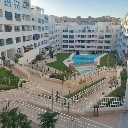 Διαμέρισμα New 3 Bed Town With Pool *